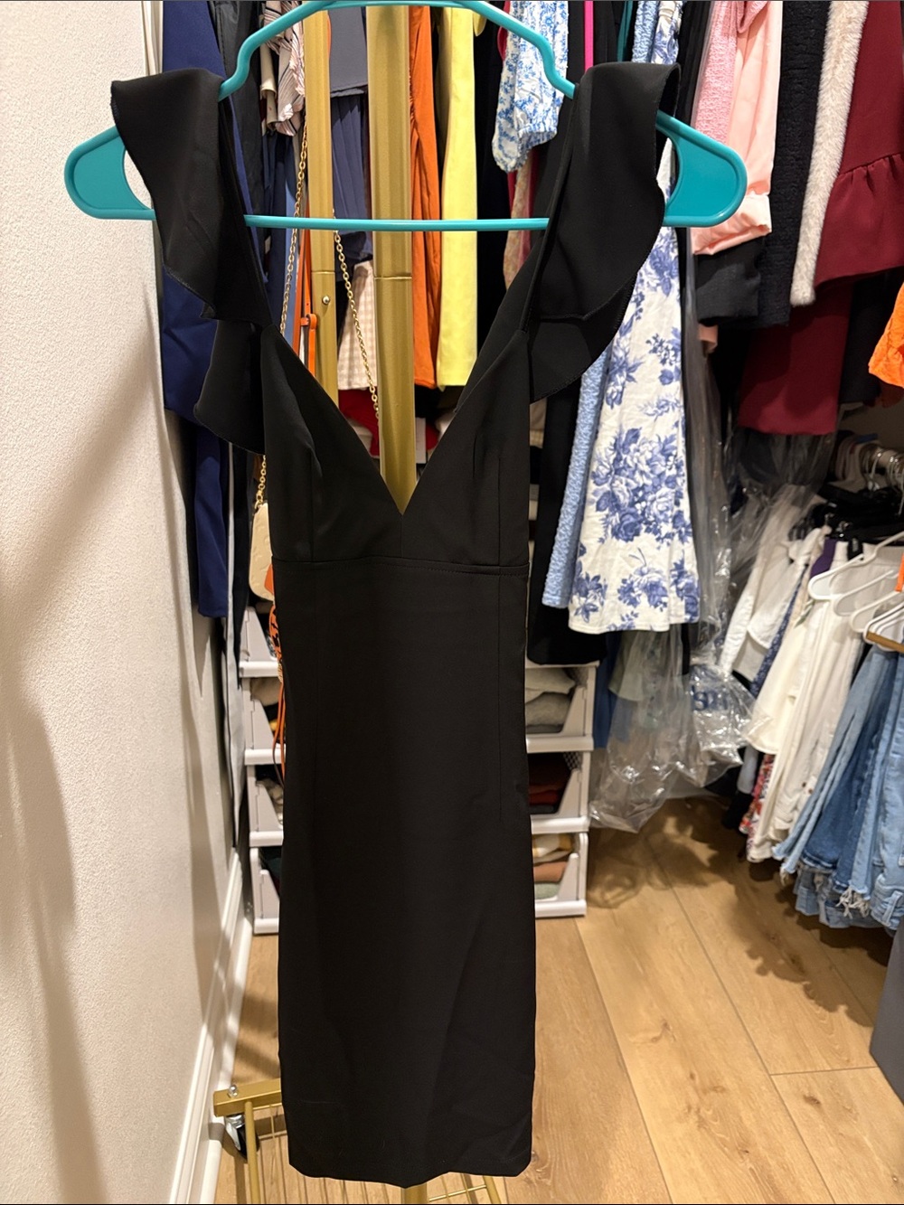 About Us Gianni Flutter Sleeve Dress- XXS